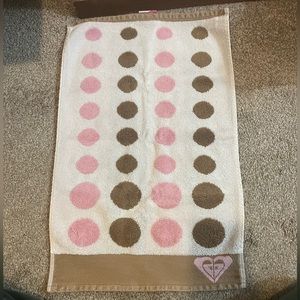Roxy Go See Dots Hand Towel